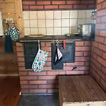 شقة Cozy 4br Lakeside With Sauna *