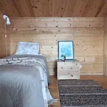 Cozy 4br Lakeside With Sauna * لاهتي