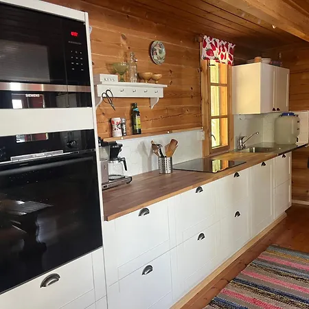 Cozy 4br Lakeside With Sauna Appartement Lahti