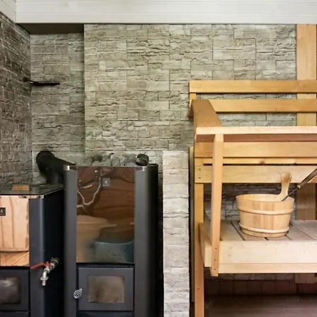شقة Cozy 4br Lakeside With Sauna *